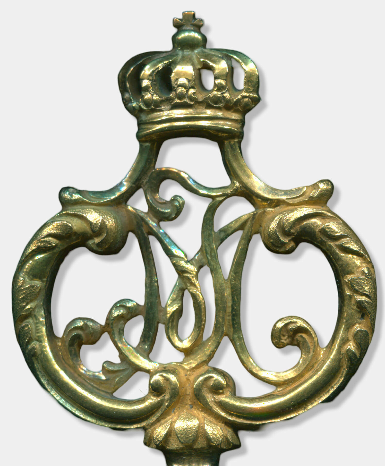 Bayerischer Kammerherrenschlüssel - Zentrum der Reide mit dem überkrönten Monogramm MJ